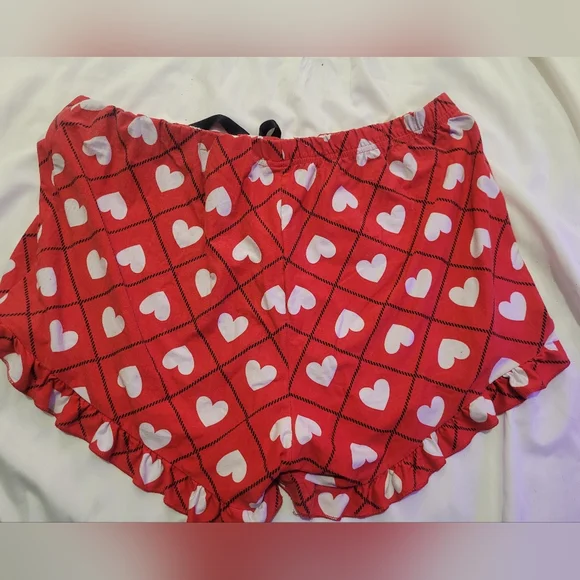 Red Heart-Print Ruffle Sleep Shorts with Drawstring - Picture 4 of 4